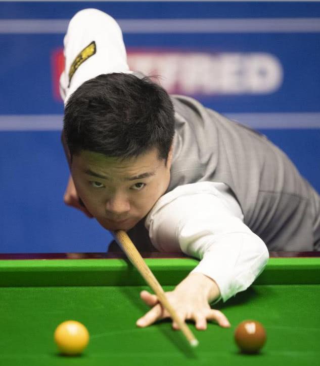 年轻化铺路 年轻化铺路